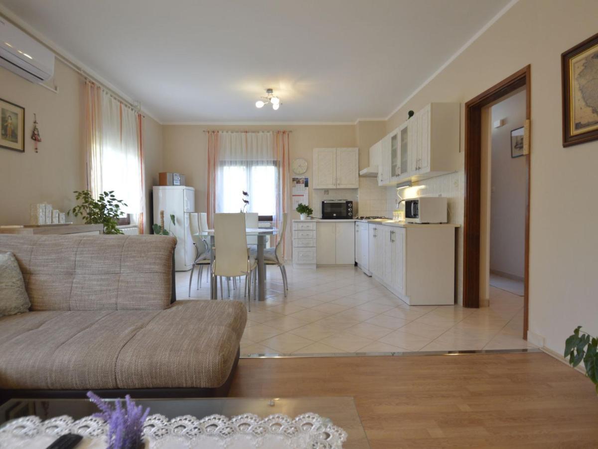 Apartment Cekić - ROJ507 Kanfanar Buitenkant foto